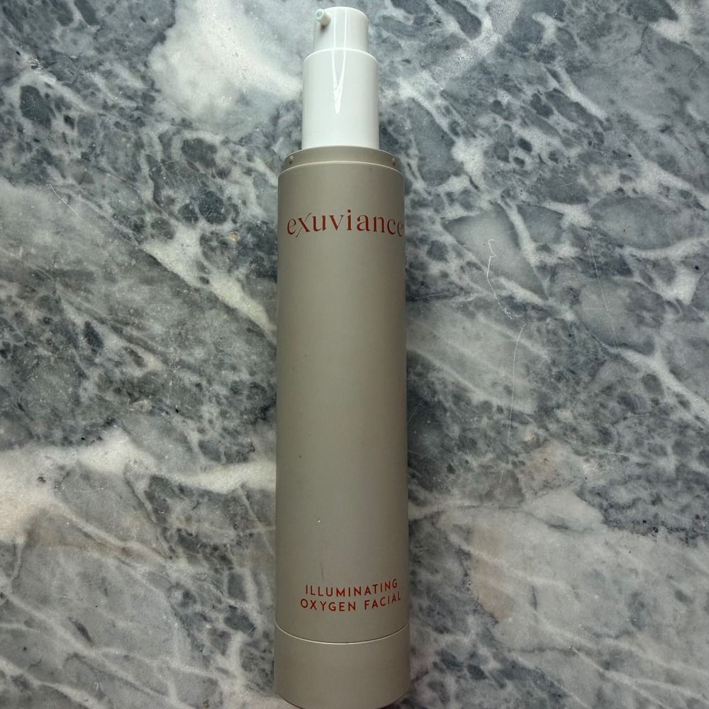 Exuviance Illuminating Oxygen Facial